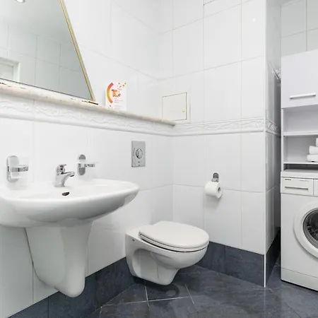 Jantar -port Kolobrzeg- Westerplatte Z Garazem Apartment *