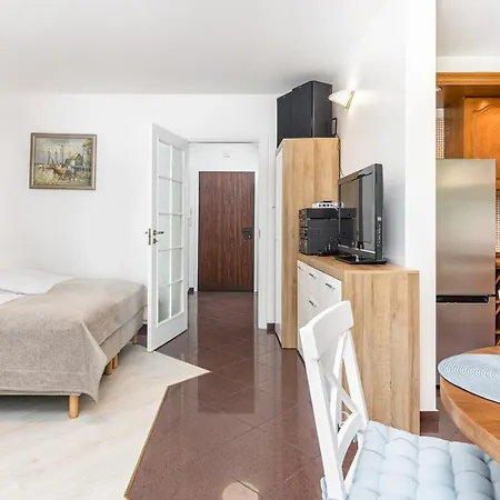 Jantar -port Kolobrzeg- Westerplatte Z Garazem * Kołobrzeg